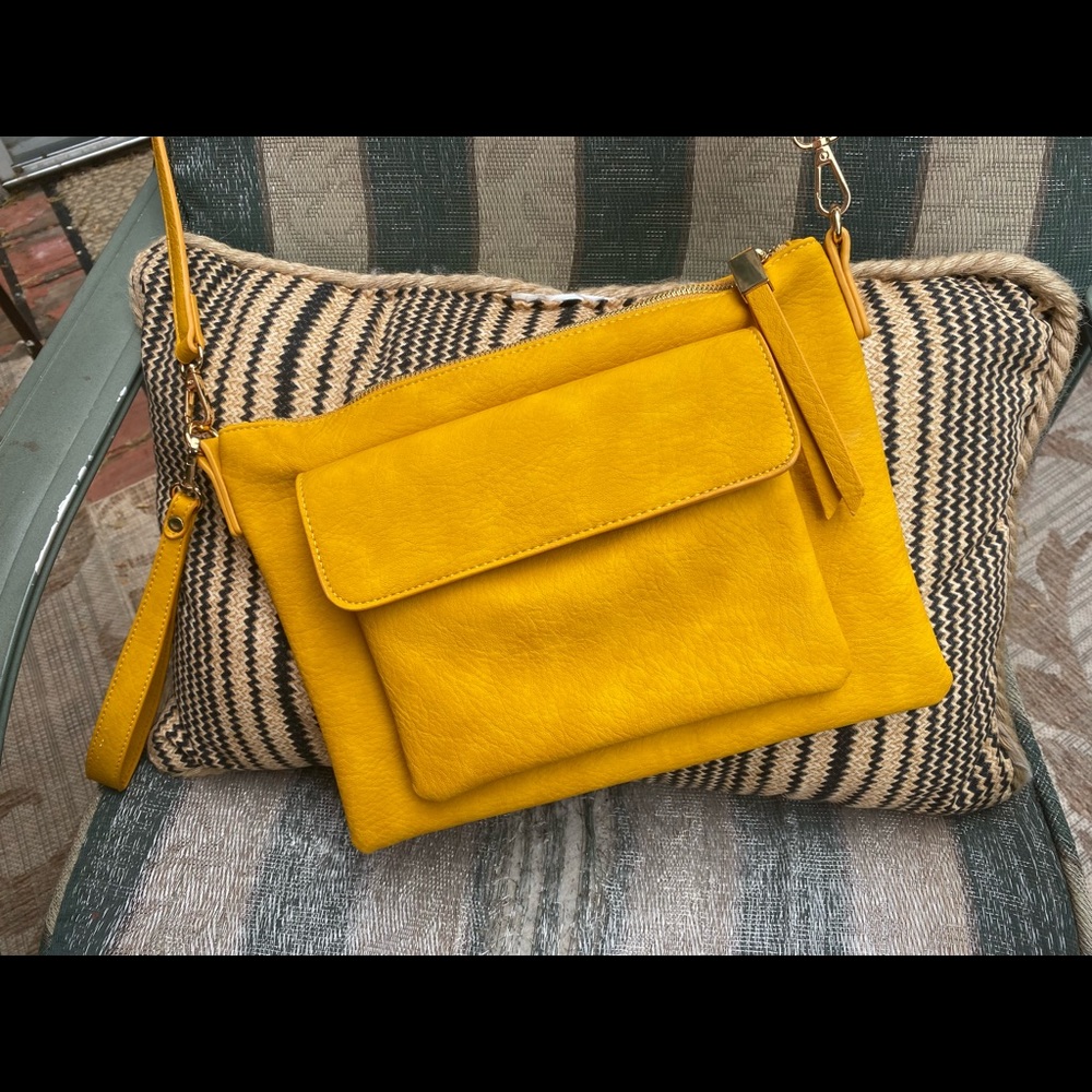 SHIRALBA Chicago cross body purse. Brand new.